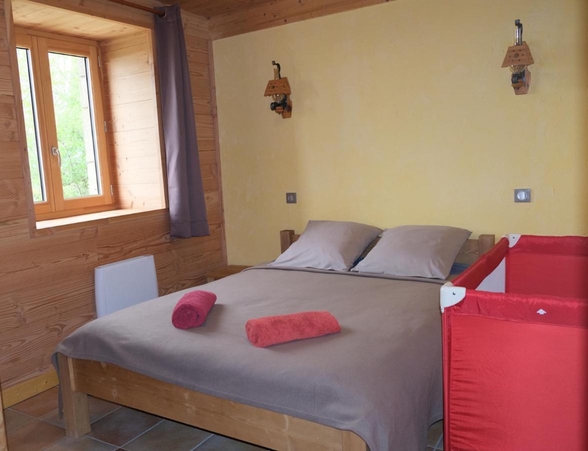 Gite Le Corral Cheminas Екстериор снимка